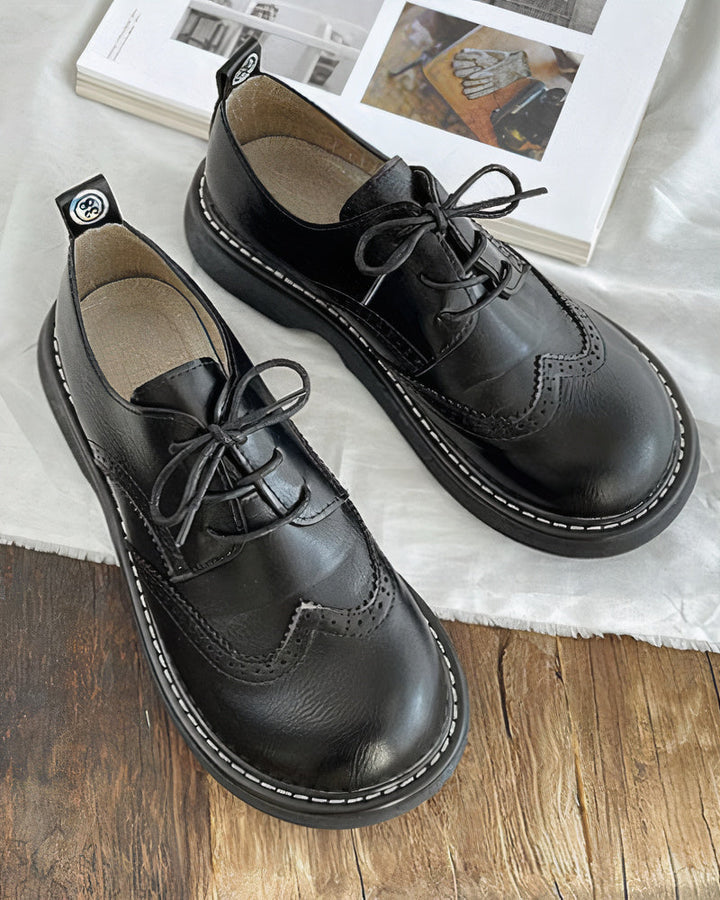 Donkerbruine retro Oxford schoenen voor vrouwen, stijlvol en comfortabel, ideaal voor een klassieke formele outfit.
