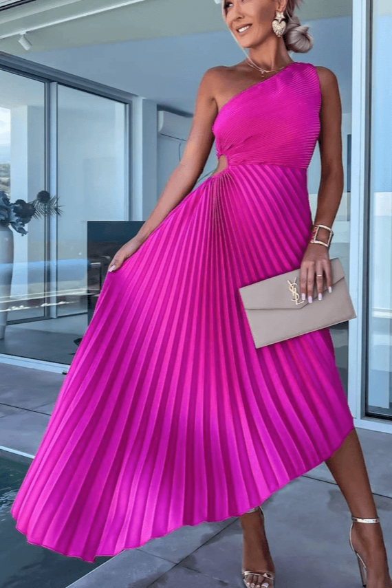 Moderne eenschouderjurk voor dames, perfecte avondkleding. Chique geplooide rok en a-lijn design maken deze midi jurk compleet.