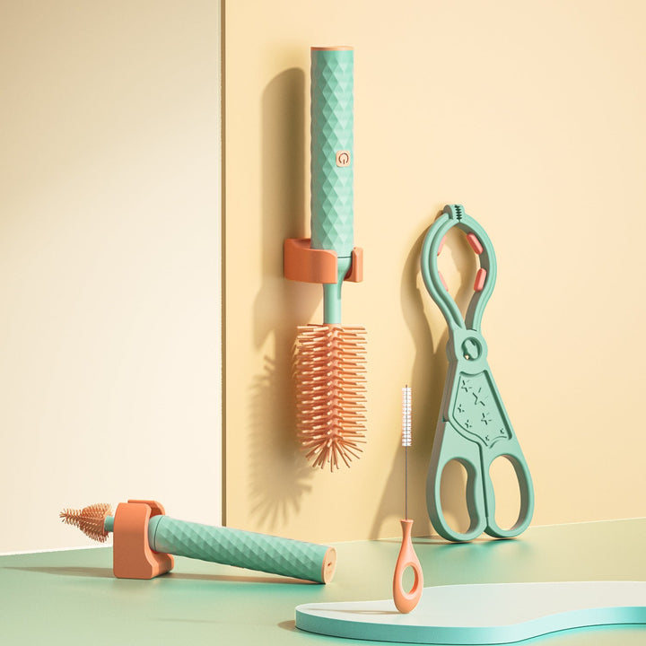 Hygiënische flessenschoonmaak met de BubblEase elektrische siliconen flessenborstel.