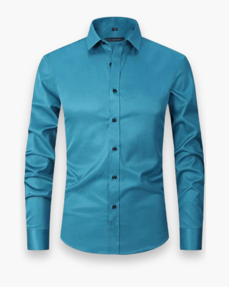 Detail van klassiek herenoverhemd met nette kraag. Comfortabel en elegant voor professionele kleding.