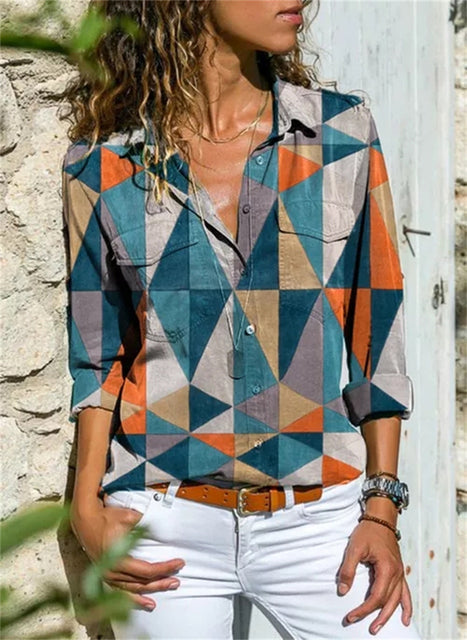 Elegante en veelzijdige Yasmina damesblouse. Geschikt voor casual outfits, modieus en comfortabel voor de zomer.