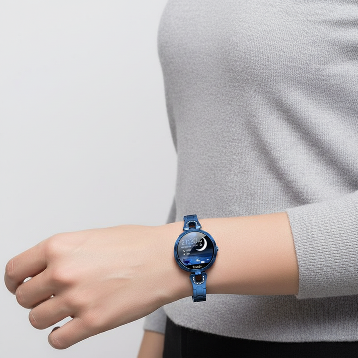 Dames smartwatch HydroGlow toont hartslag, stappen en calorieën; ideaal voor fitness, gezondheid en welzijn.