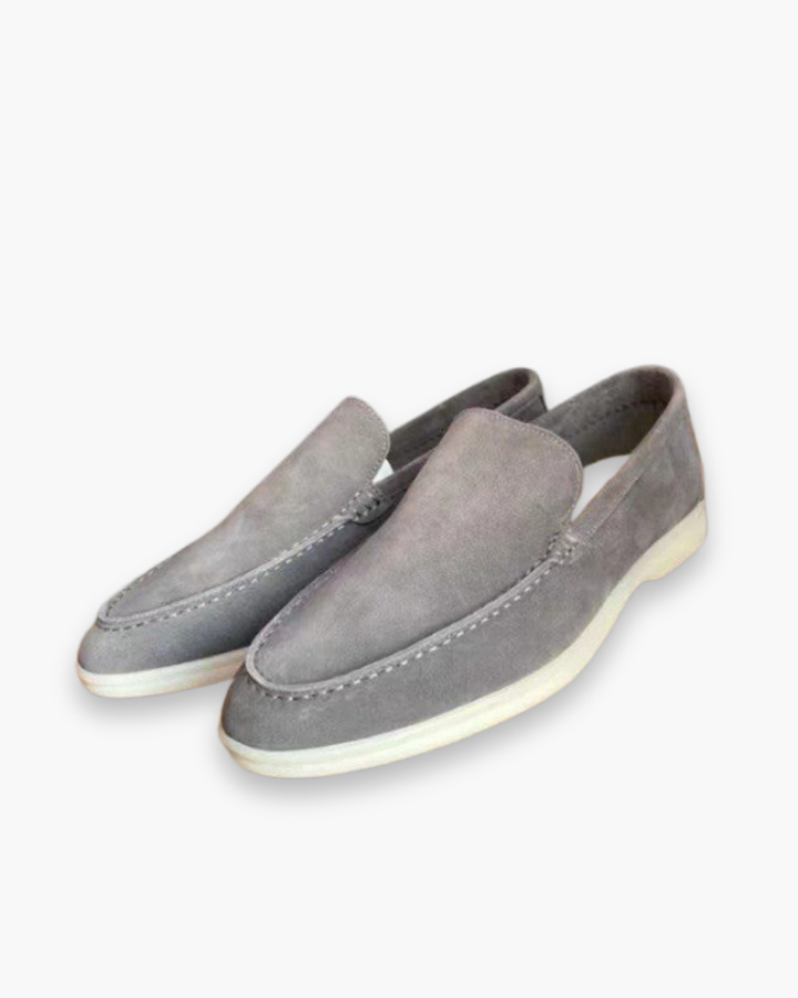 Assortiment heren loafers, klassieke en comfortabele instappers geschikt voor zowel formele als casual outfits.