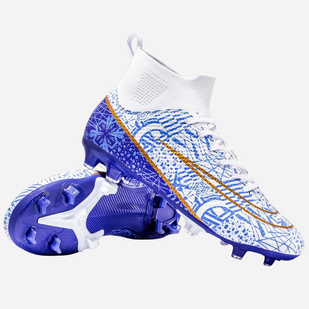 Close-up noppen van heren voetbalschoenen, speciaal ontworpen voor superieure grip op gras & kunstgras voetbalvelden.
