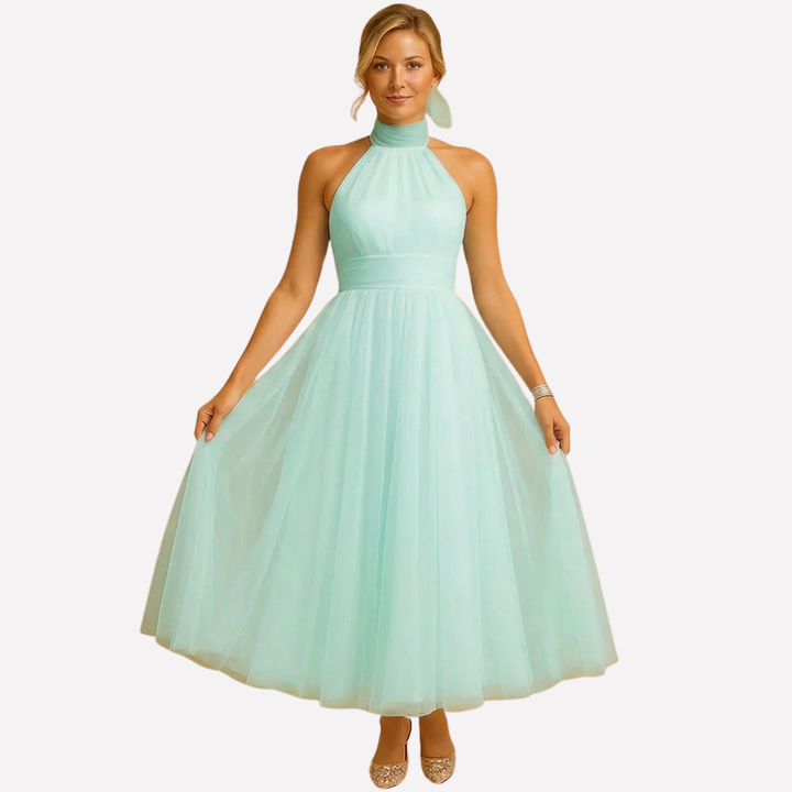 Formele dames avondjurk met elegante halternek en A-lijn silhouet, perfect voor speciale gelegenheden.
