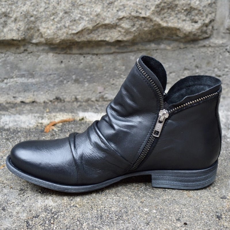 Dames enkelboots met robuuste gripzool, ideaal voor herfst & winter. Comfortabel en stijlvol voor dagelijks gebruik.