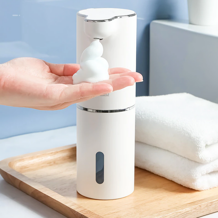 Navulbare contactloze schuimdispenser voor hygiënisch handen wassen, een must-have voor keuken en badkamer.