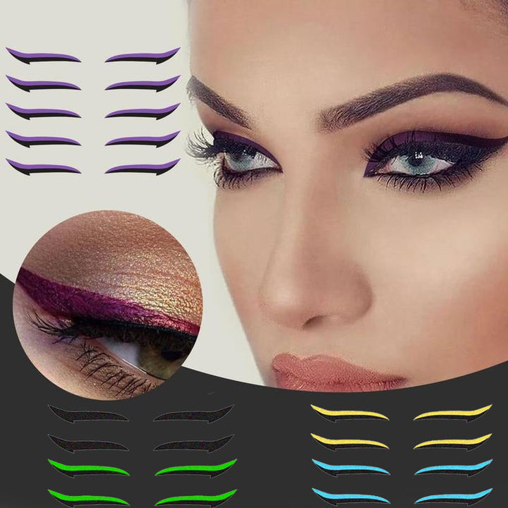 Verpakking van dames eyeliner stickers voor snelle cat-eye; essentiële beauty make-up tool.