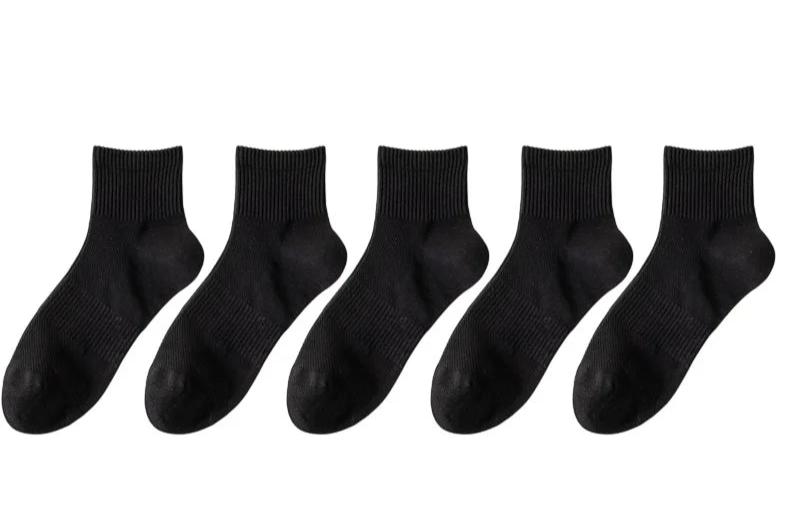 Verpakking van ademende, veelzijdige katoenen herensokken, maat 39-45, voor dagelijks en comfortabel gebruik.