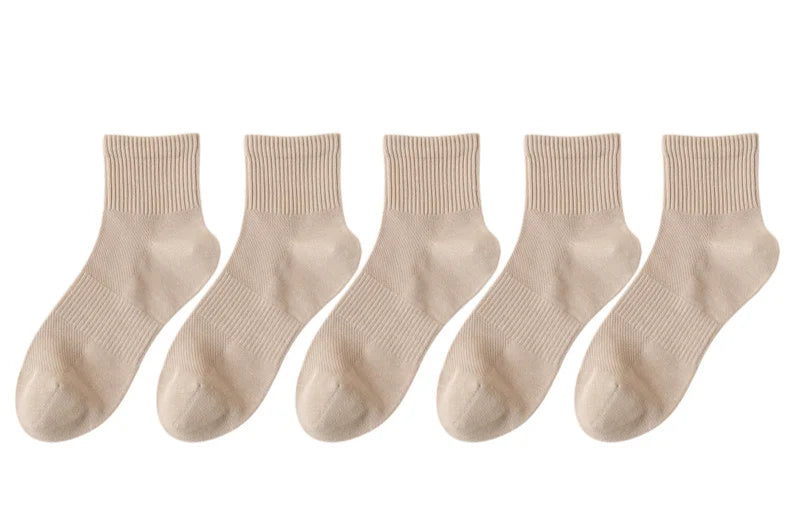 Ventilerende herensokken van zacht katoen, maat 39-45, bieden langdurig comfort voor frisse voeten.