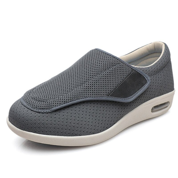 Bovenaanzicht van ComfortEase unisex diabetici schoenen, extra breed voor comfort en gemakkelijk aan te trekken.