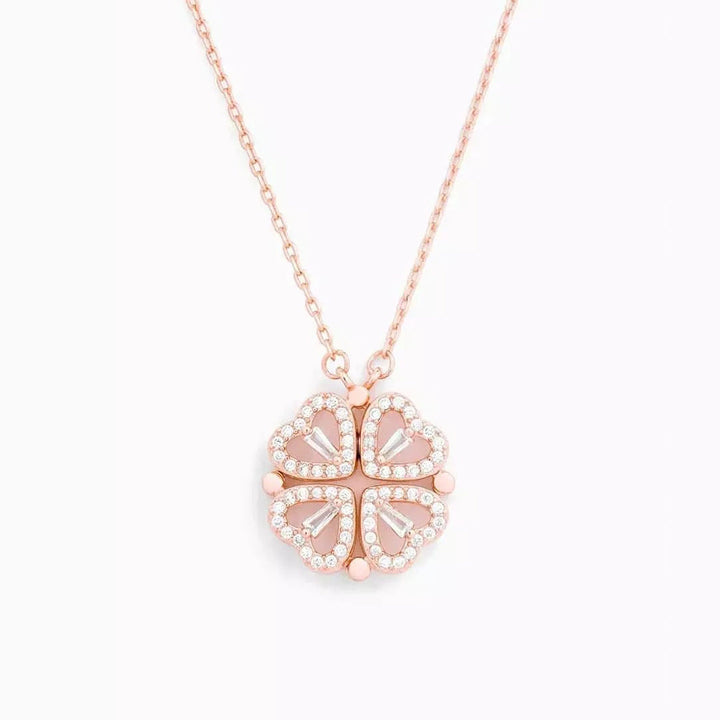 Geluksbrenger dames ketting: klavertje vier en hart design in duurzaam roestvrijstaal.