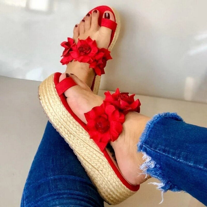 Comfortabele dames sandalen met bloemenaccent, perfecte open schoenen voor ontspannen zomerdagen.