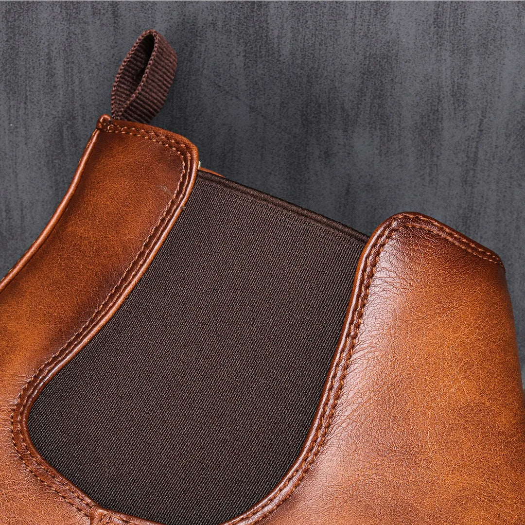 Comfortabele heren Chelsea boots Adrian, ideaal voor lange dagen in de herfst en winter. Modern en tijdloos.