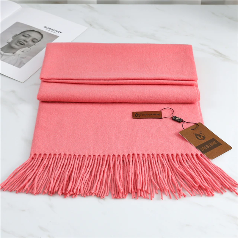 Stijlvolle dames kasjmier sjaal, een elegant mode accessoire.