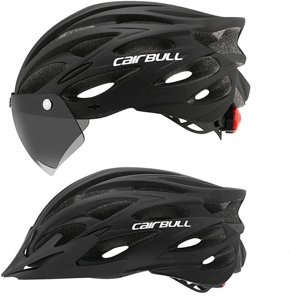 Detailopname ProGuard robuuste fietshelm, toont achterlicht, vizier en ventilatie voor veilig fietsplezier.