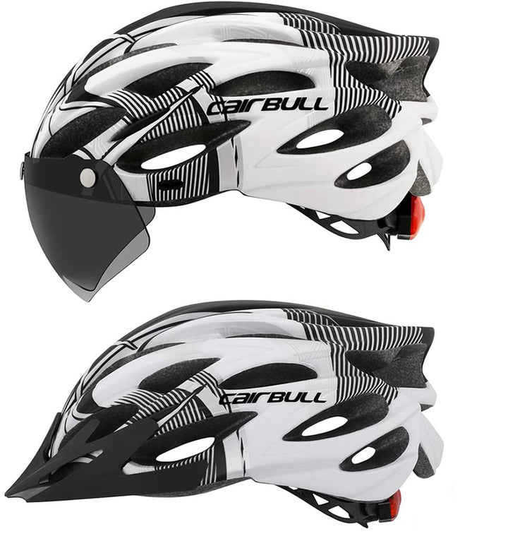 Robuuste ProGuard fietshelm, frontaal gezien met helder vizier en robuuste bouw, voor heren en dames.