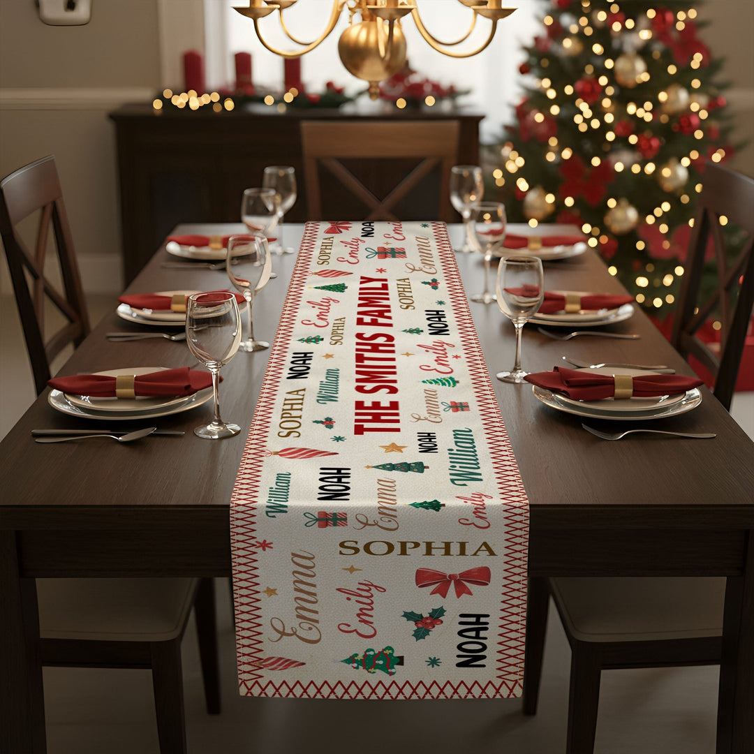 Familievriendelijke kerst tafelloper, gepersonaliseerd voor gezellige feestdagen en kerstviering.
