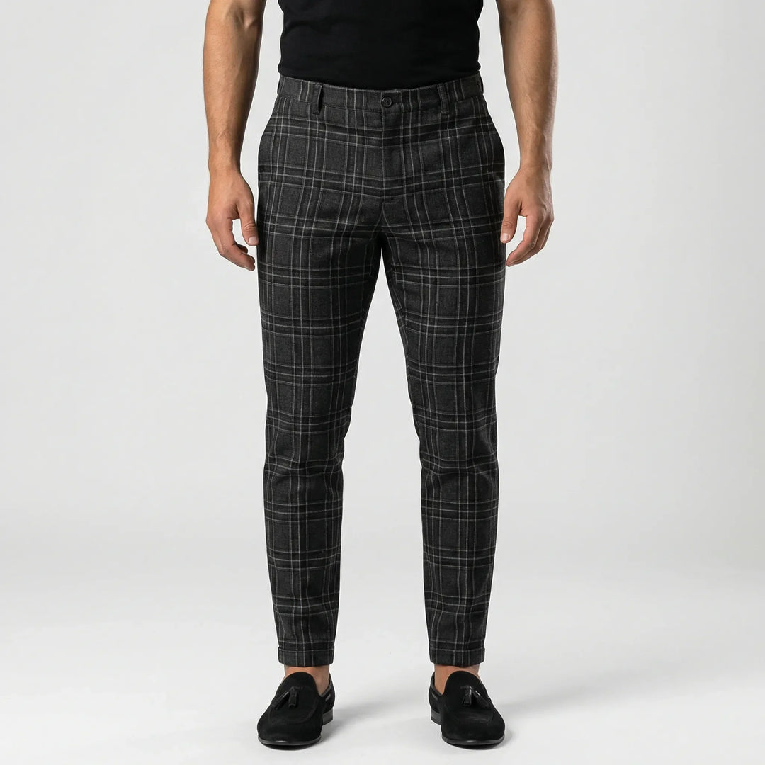 Comfortabele geruite herenbroek in slim fit. Perfecte pantalon met klassiek ruitpatroon voor een elegante look.