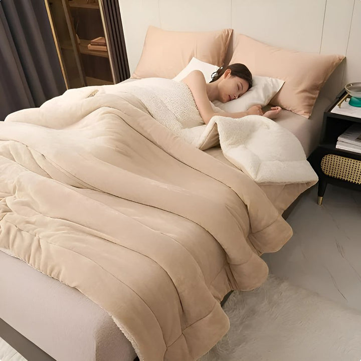 SoftHug luxe warme fleecedeken. Zacht en comfortabel plaid, perfect voor de woonkamer.