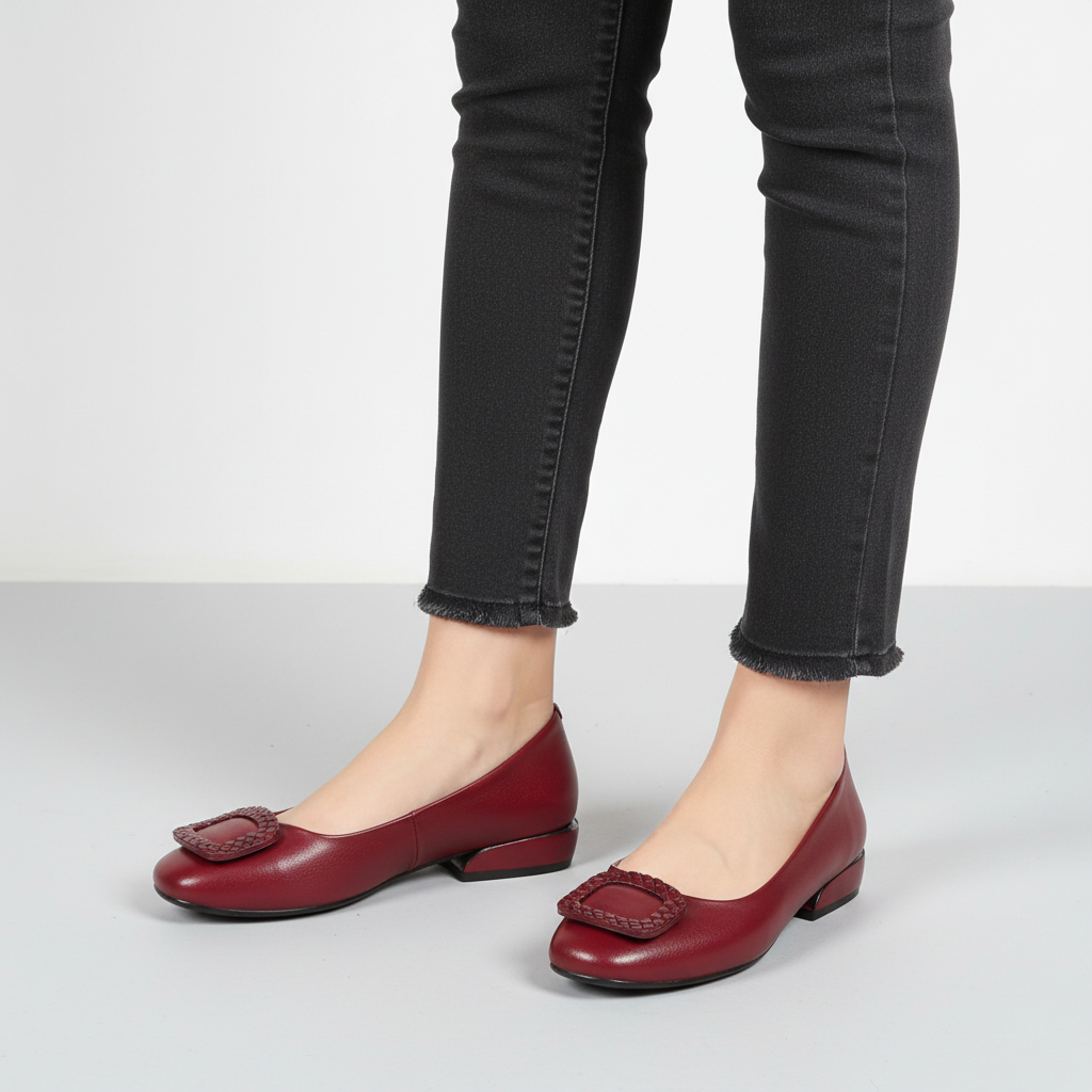 Orthopedische dames comfortschoen met kleine hak, ontworpen voor verbeterde houding, stabiliteit en dagelijks comfort.