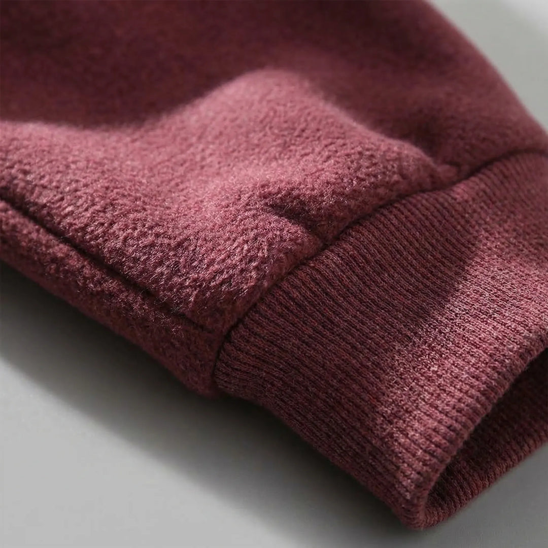 Karen dames jogger met zachte fleece voering, ontworpen voor comfort en warmte tijdens koude dagen.