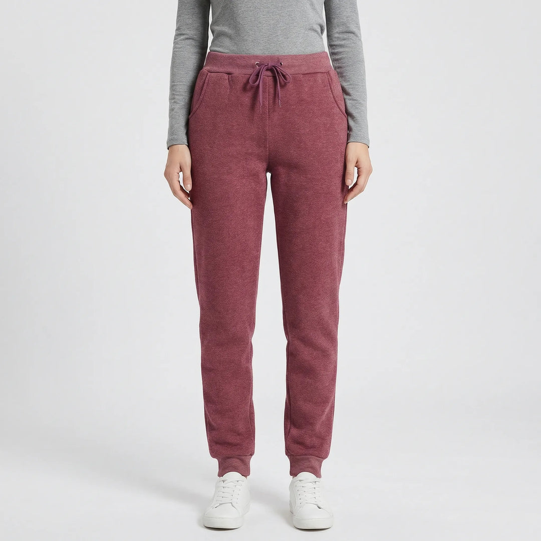 Stijlvolle dames fleecebroek, heerlijk comfortabel voor ontspanning thuis of een casual look.