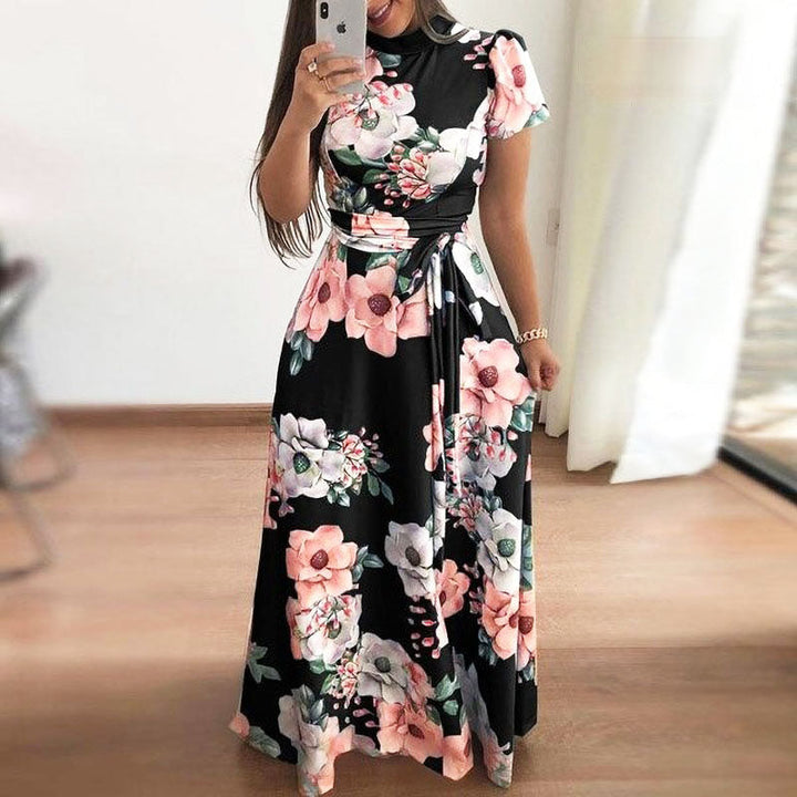 Veelzijdige dames bloemenjurk, geschikt als elegante zomerjurk of comfortabele strandjurk. Stijlvolle vrouwenmode.