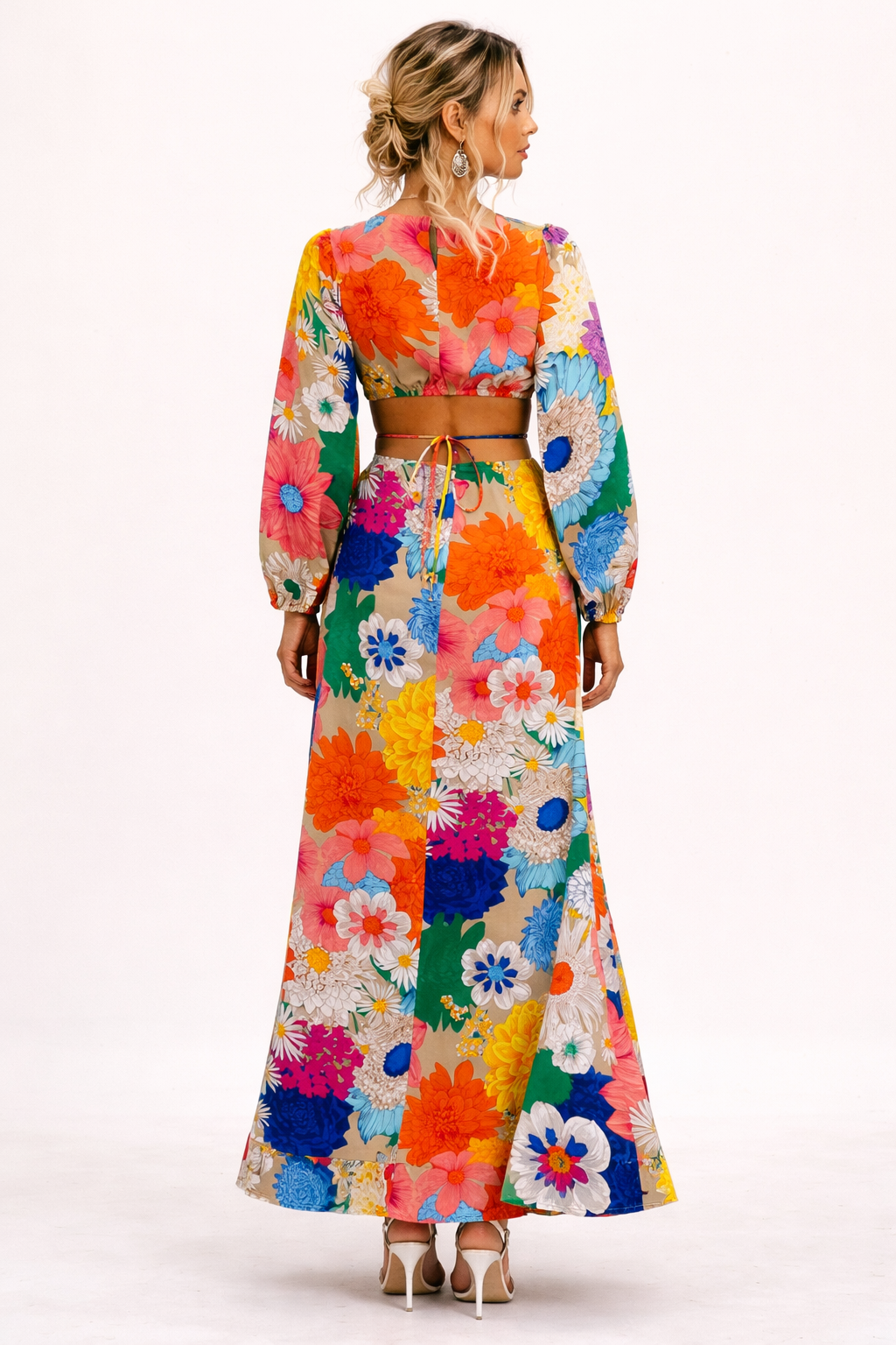 Casual zomer maxi-jurk voor dames met een mooie bloemenprint en trendy pofmouwen. Ideaal voor feestjes.