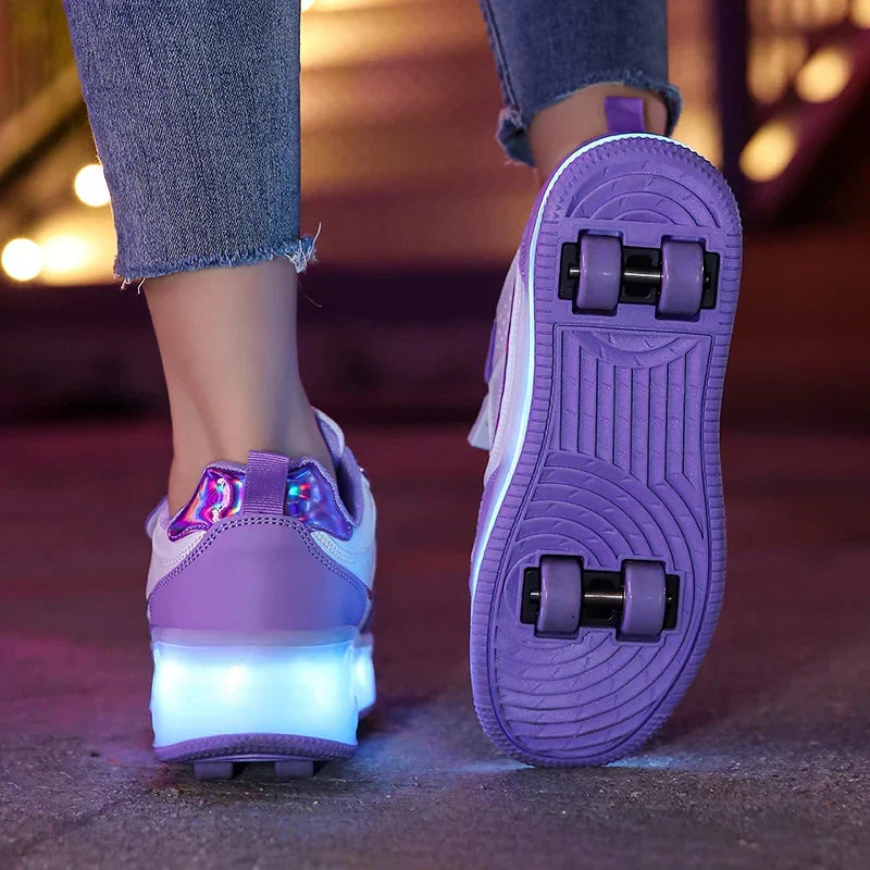 Witte unisex rolsneakers met vier wielen en kleurrijke LED verlichting, perfect voor comfortabel sportplezier.