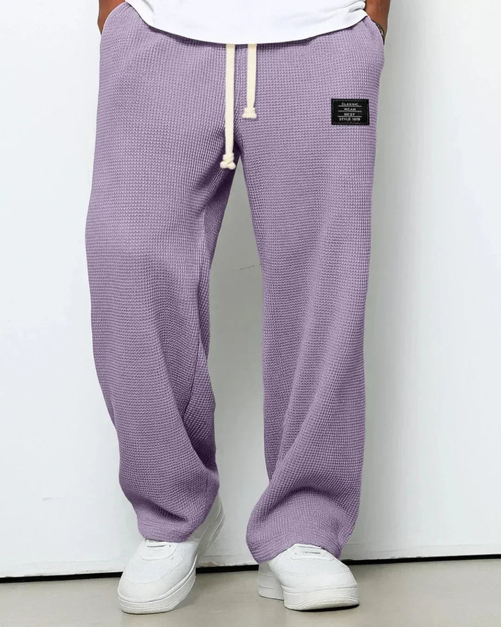 Comfortabele en stijlvolle heren vrijetijdsbroek Toby met trekkoord, perfect voor casual dagen.