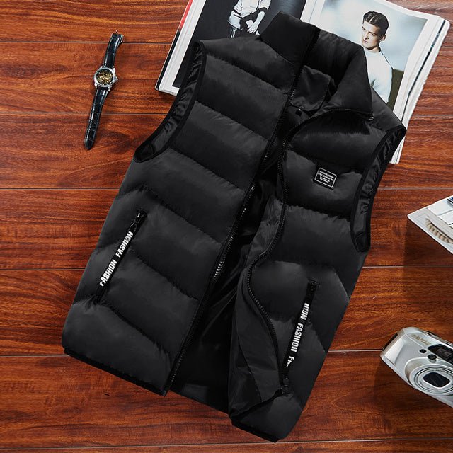 Gewatteerde heren bodywarmer Elijah met rits, biedt warmte en stijl als casual buitenkleding.