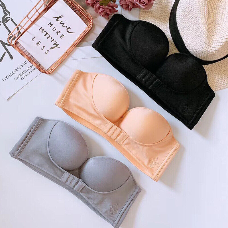 Onzichtbare ondergoed oplossing: strapless push-up bh met voorsluiting voor een gladde look.