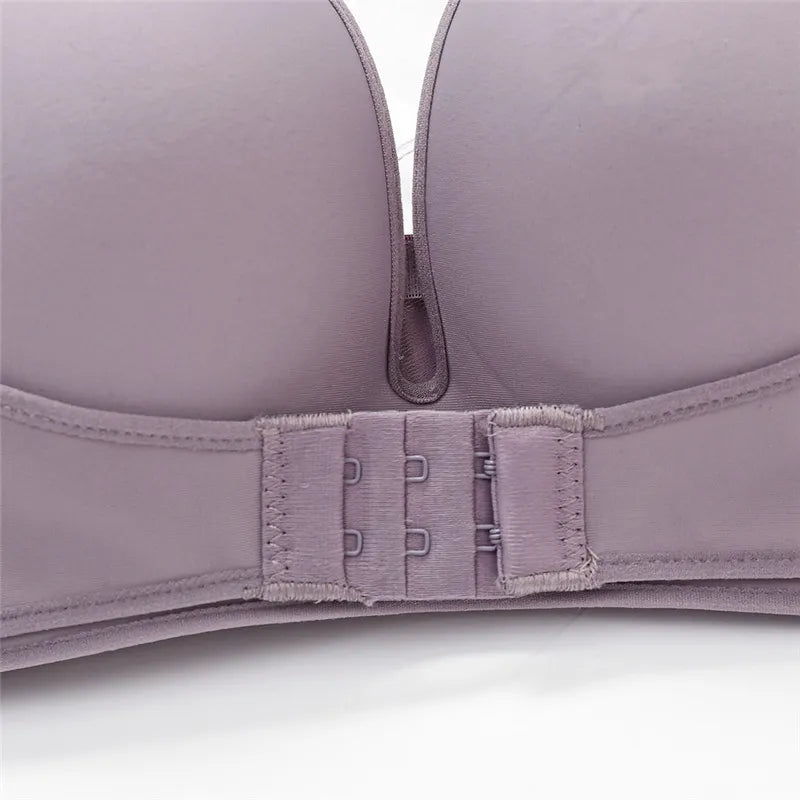 Praktische dames bh met voorsluiting en strapless design, ideaal voor jurken en tops.