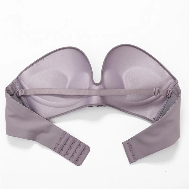 Ondersteunende strapless bh met push-up effect en voorsluiting voor optimaal comfort.