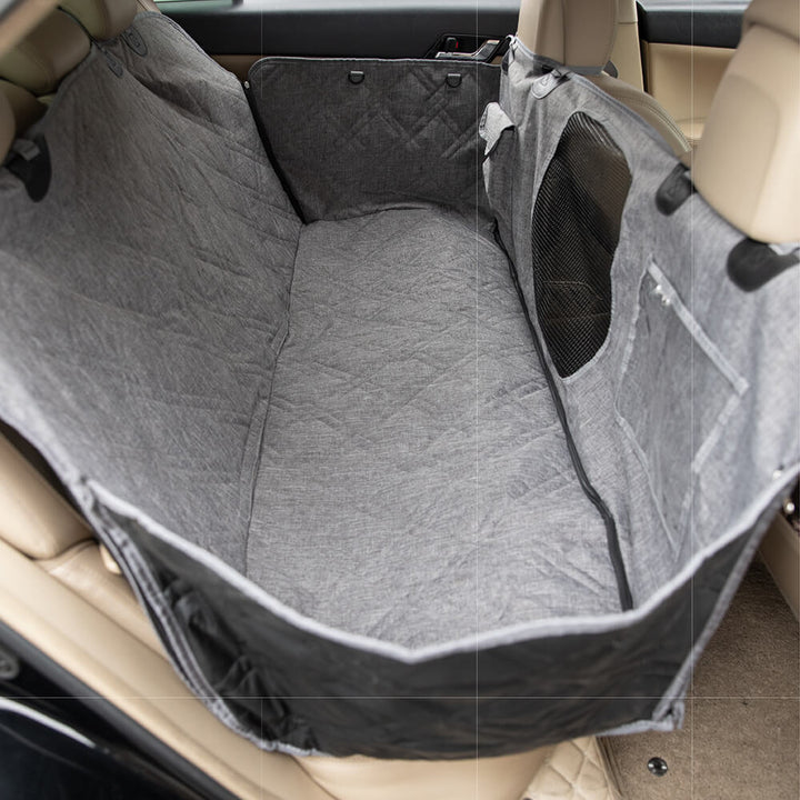 De ultieme bescherming voor je auto: waterdichte, vuilafstotende honden autostoelhoes.