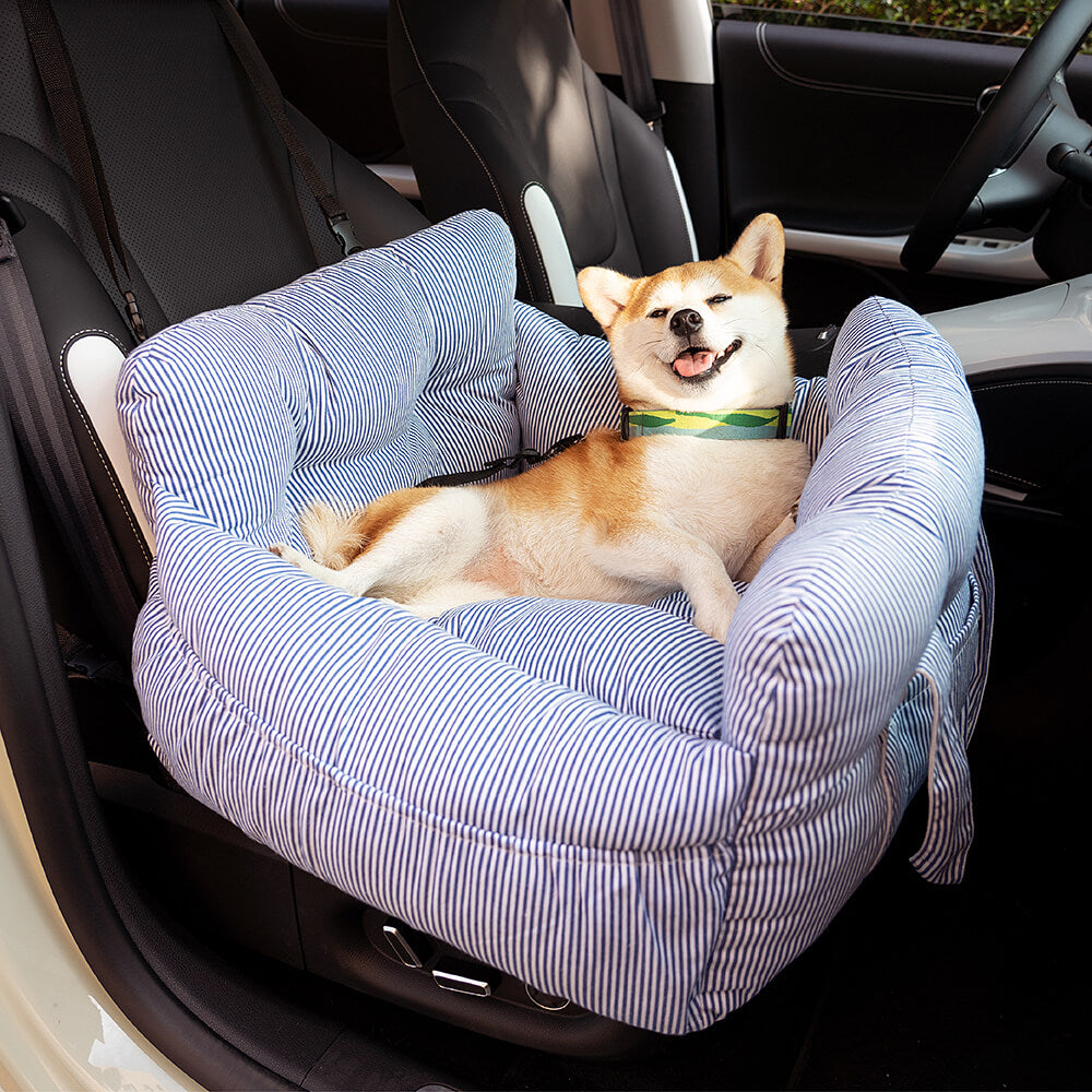 Praktische TravelPaw honden reismand, essentieel hondenaccessoire voor veilige autoritten en comfort.