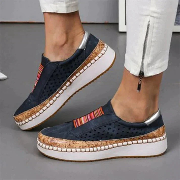 Dames orthopedische schoenen, grijs, bieden comfort en stevige voetondersteuning voor dagelijks gebruik.