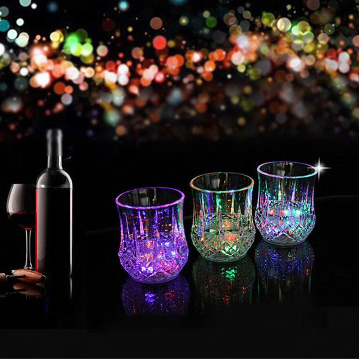 Betoverende LED party glazen, onbreekbaar en van polystyreen, zorgen voor een unieke lichtshow op uw evenement.