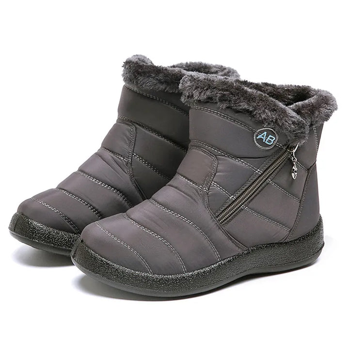 Robuuste dames winterlaarzen, warm en waterdicht, voor comfort in de sneeuw.