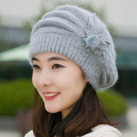 Hoogwaardige gebreide katoenen dames wintermuts, duurzaam, warm en trendy hoofdbedekking.