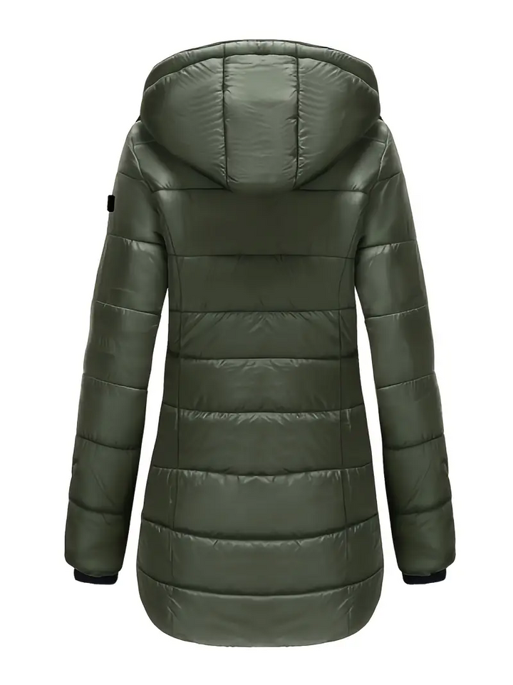 Warme en isolerende dames winterjas, waterdicht en halflang, voor een knus gevoel in de winter.