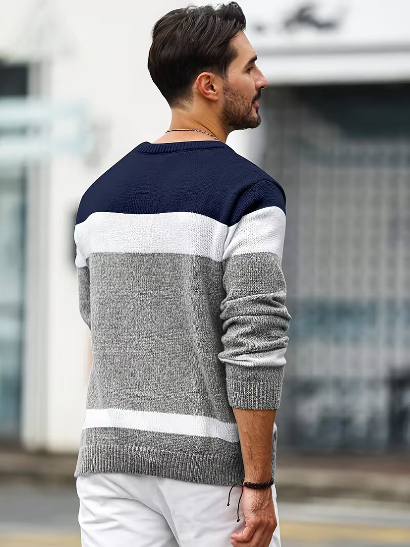 Heren trui met color block, ronde hals, essentieel voor herfst/winter comfort.