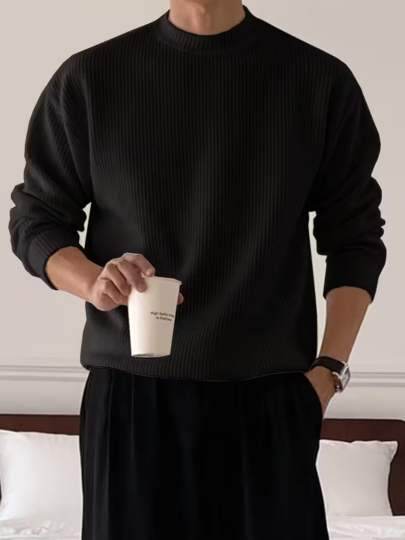 Trendy heren trui met ronde hals, comfortabel voor een modieuze casual outfit.