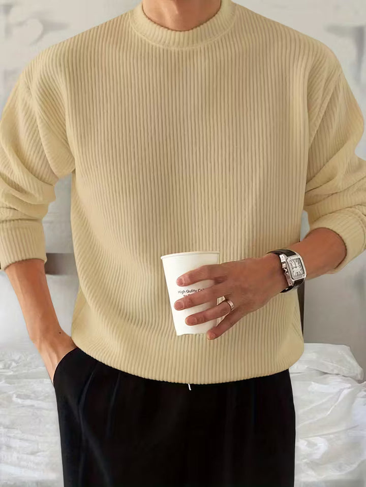 Moderne heren casual trui met ronde hals, comfortabel en eenvoudig te combineren.