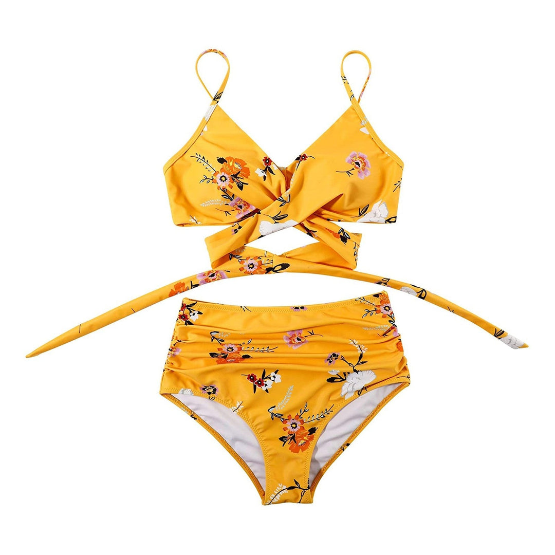 Comfortabele high-waisted damesbikini, perfect voor ontspannen zwemplezier. Fleurige badkleding.
