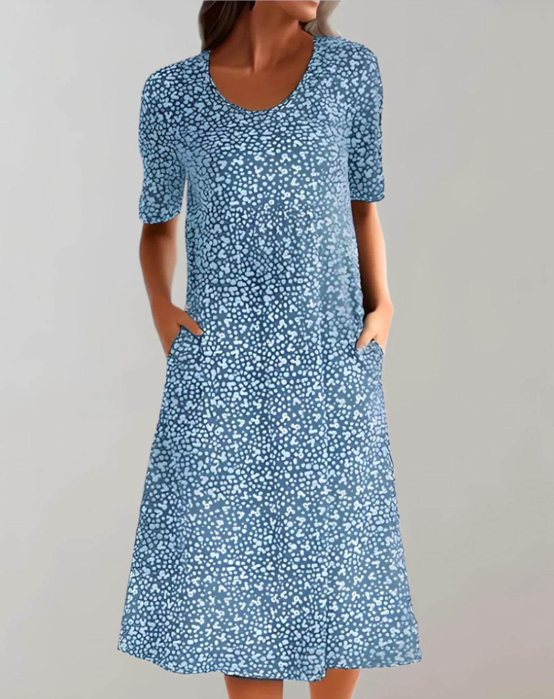 Comfortabele en veelzijdige V-hals jurk voor dames, ideaal voor strand of casual zomerse look. Lichtgewicht & zwierig.