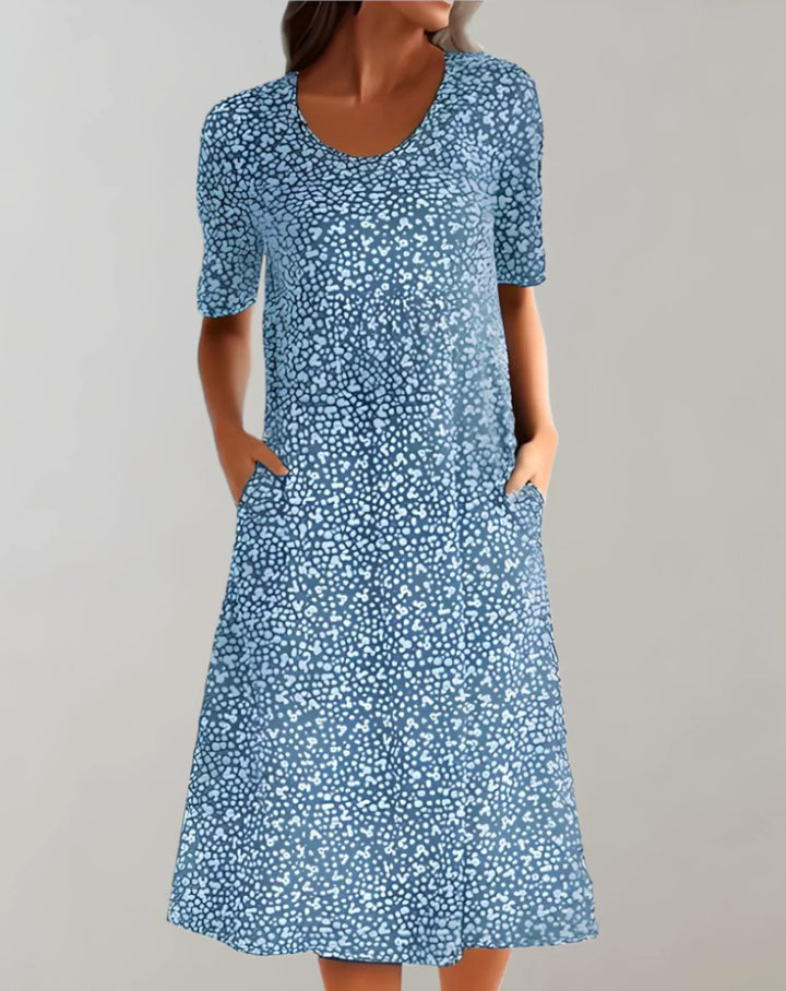 Comfortabele en veelzijdige V-hals jurk voor dames, ideaal voor strand of casual zomerse look. Lichtgewicht & zwierig.