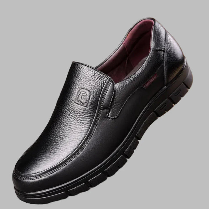 Leren heren instapschoenen: Waterdichte, warme loafers met pluche voering en antislip, voor optimaal comfort.