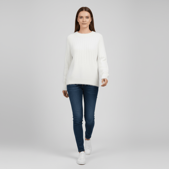 Comfortabele groene geribde trui voor dames, lange mouwen, ideaal voor koude winterdagen.